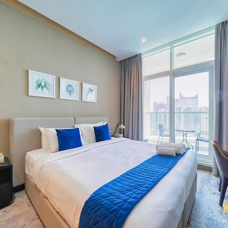 Sleek Studio In Prive With Stunning Canal View Dubai Buitenkant foto
